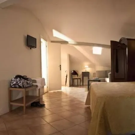 Hotel Orologio 3*