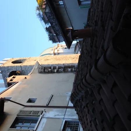 Orologio Hotel