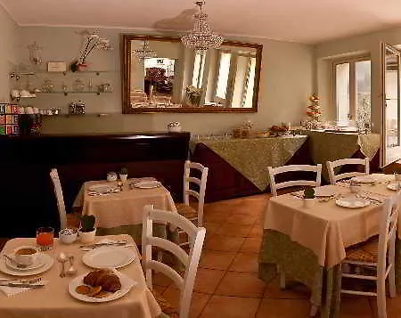 Hotel Orologio 3*