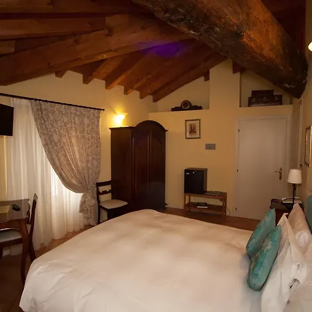 Orologio Hotel