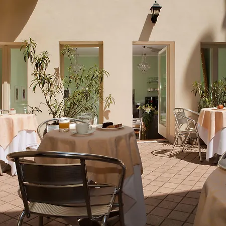 فندق Orologio