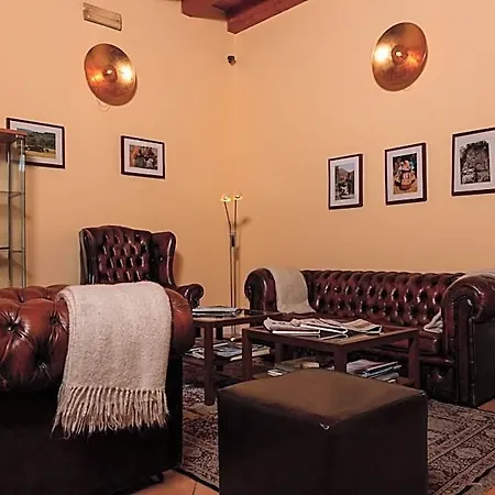 Orologio Hotel 3*