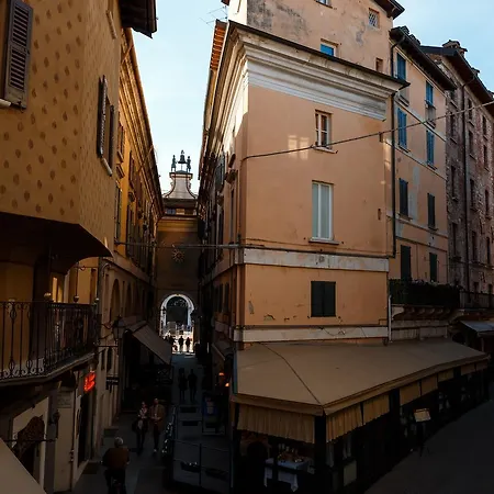 ホテル アルベルゴ オロロジオ ブレシア